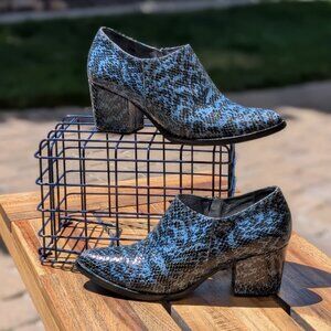 FREDA SALVADOR Blue Snake Print Leather Booties - Size 8
